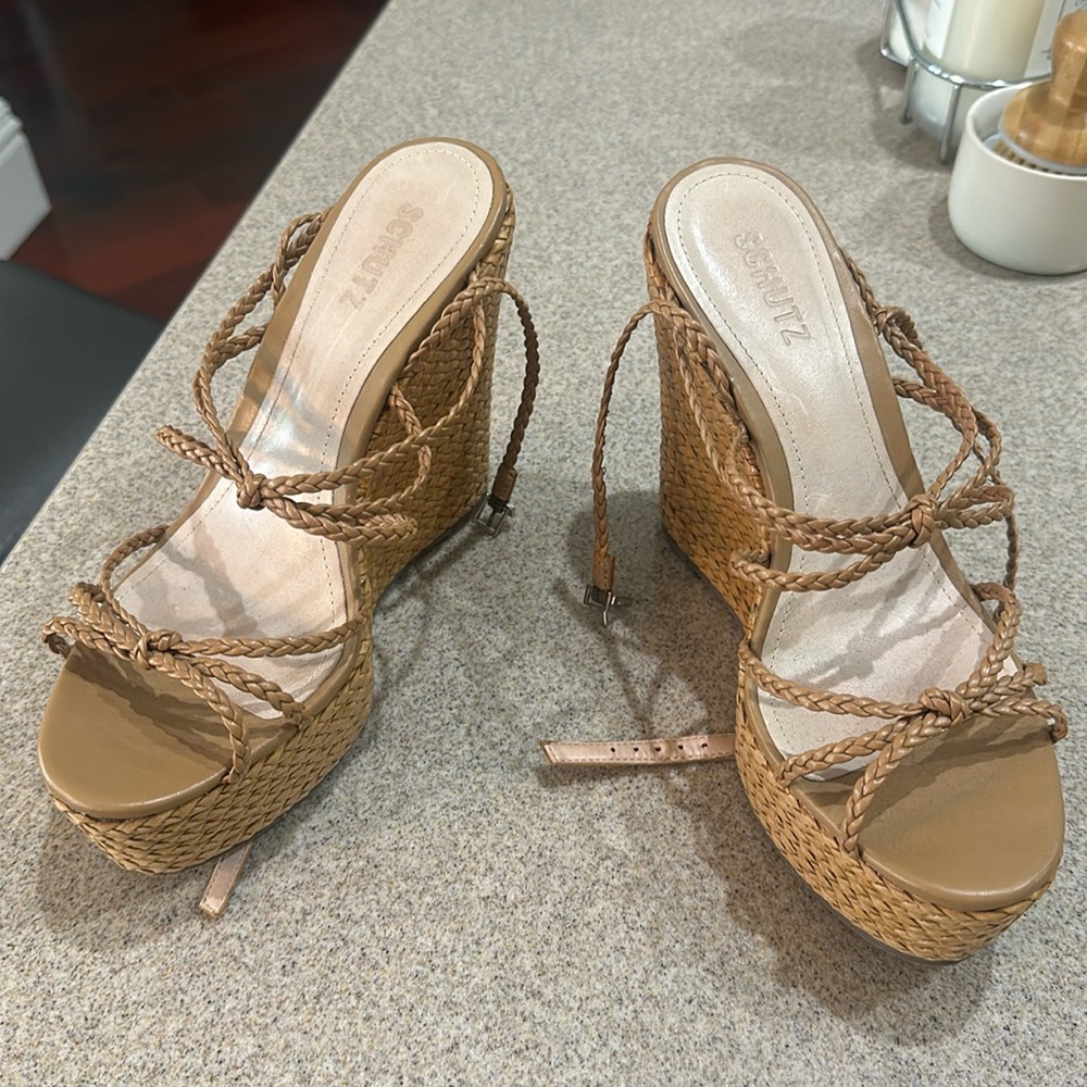 Schutz wedge